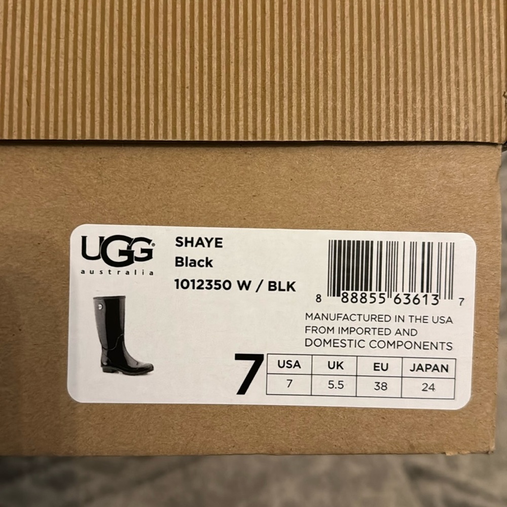 Ugg rain boots, never worn